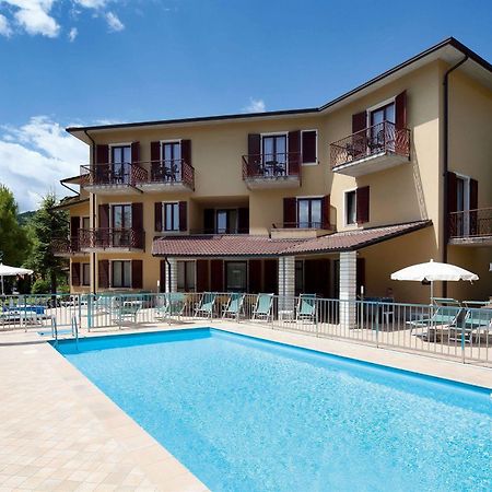 Hotel Astra Tignale Exteriér fotografie