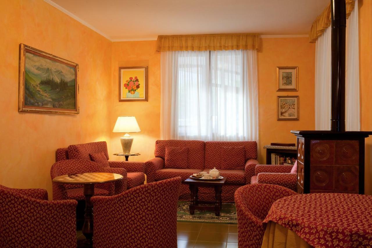 Hotel Astra Tignale Exteriér fotografie